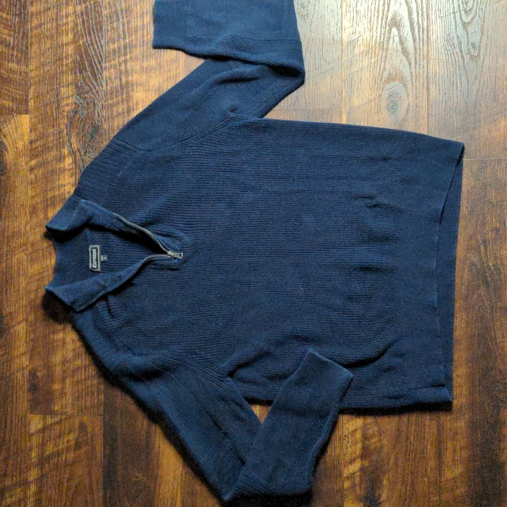 Express Sweater Large